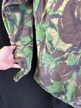 Charger l&#39;image dans la galerie, Original British Army DPM Combat Jacket Smock - Size 180/96
