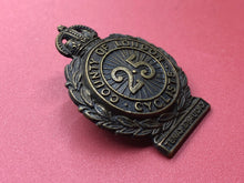 Charger l&#39;image dans la galerie, Original WW1 British Army 25th London Cyclist Corps Cap Badge
