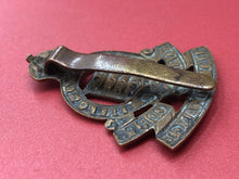 Lade das Bild in den Galerie-Viewer, Original WW2 British Army Kings Crown Cap Badge  RAOC Royal Army Ordinance Corps
