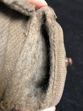 Load image into Gallery viewer, Original WW2 British Army 37 Pattern Pistol Ammo Pouch
