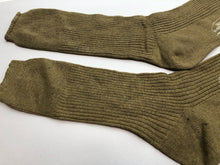 Load image into Gallery viewer, Original WW2 Era British Army Officers Khakli Woolen Socks NEW OLD STOCK Size 8
