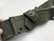 Charger l&#39;image dans la galerie, Original WW2 British Army 44 Pattern Soldiers Belt - Size 34&quot; Waist
