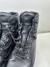 Lade das Bild in den Galerie-Viewer, Image #4
