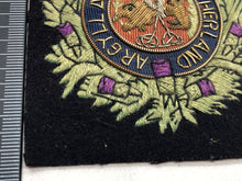 Lade das Bild in den Galerie-Viewer, British Army Bullion Embroidered Blazer Badge - Argyll and Sutherland Highlander
