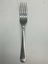 Charger l&#39;image dans la galerie, Original British Army War Department Marked Mess Cutlery Fork - 1962 Dated
