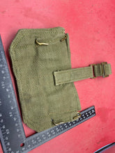 Charger l&#39;image dans la galerie, Original WW2 British Army 37 Pattern Patrol Pouch
