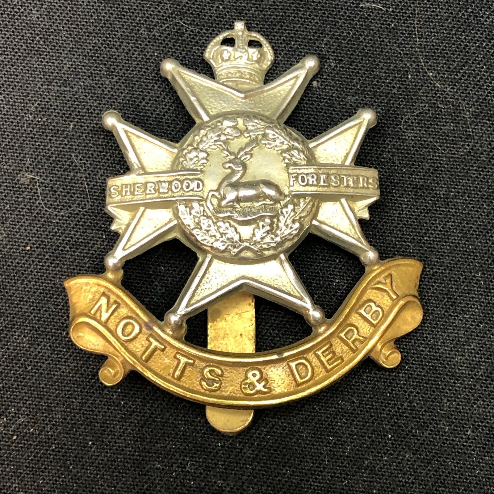 Genuine WW2 British Army Brass Cap Badge - Sherwood Foresters - The Militaria Shop