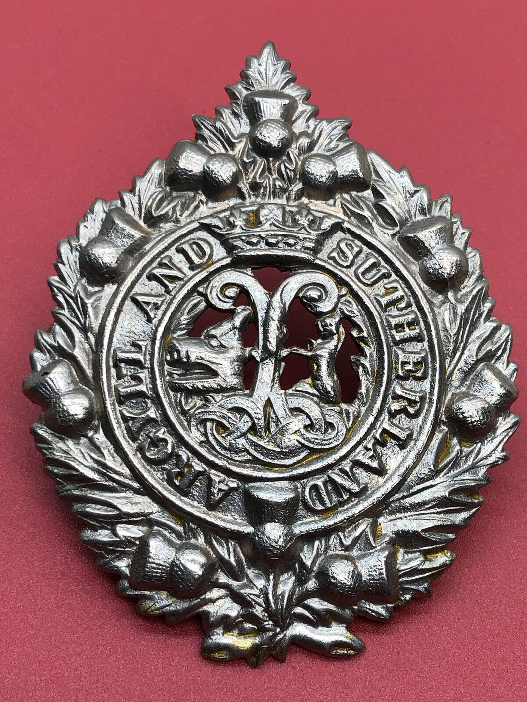 Original WW2 British Army Cap Badge - Argyll & Sutherland Highlanders Regiment