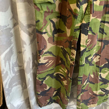 Lade das Bild in den Galerie-Viewer, Geuine British Army DPM Camouflaged Combat Trousers - 80/76/92
