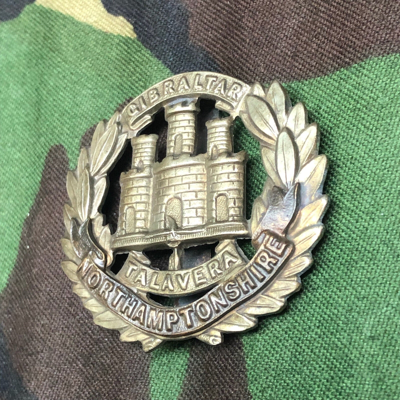 Original WW2 British Army Northamptonshire Regiment Cap Badge - The Militaria Shop