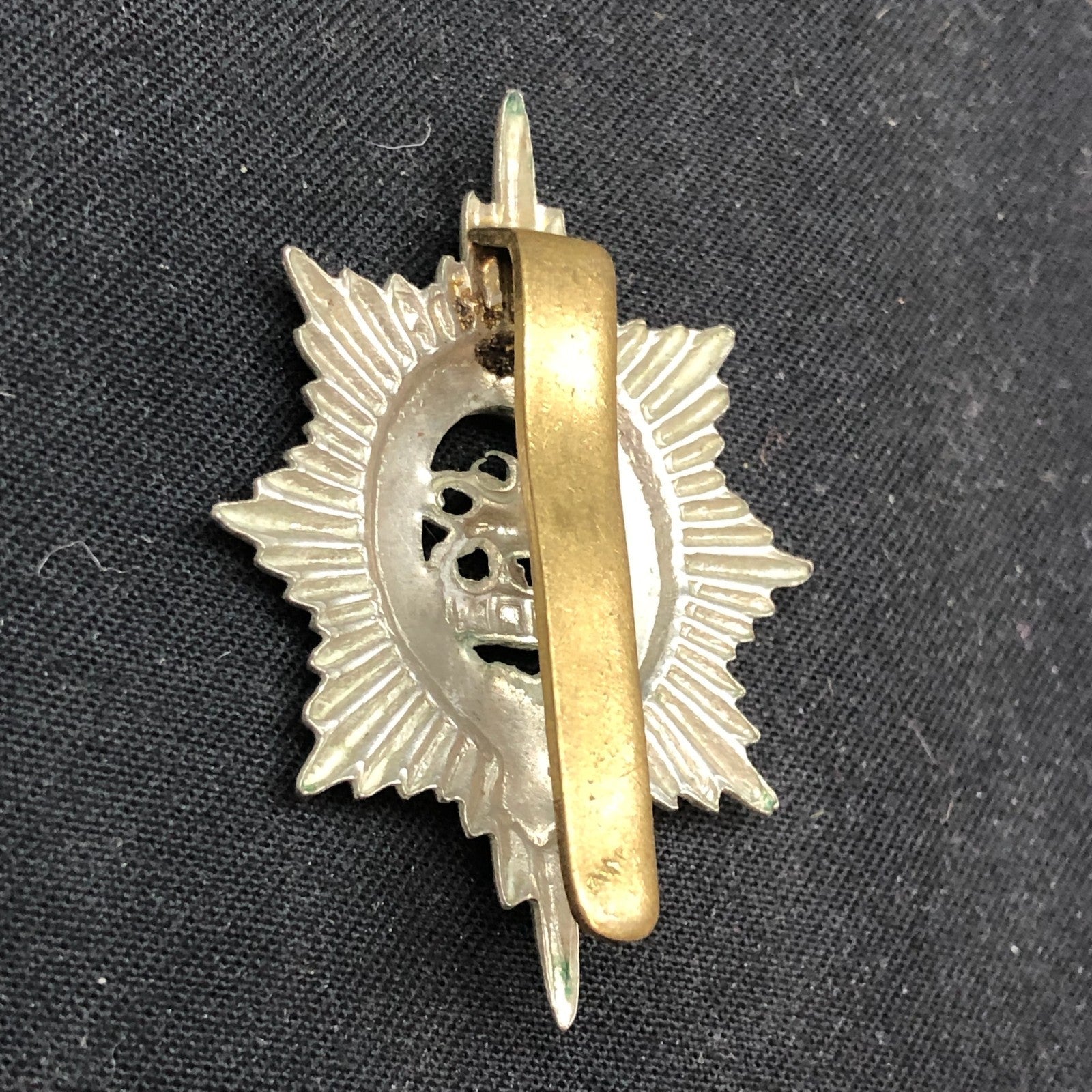Original WW2 British Army Cap Badge - Worcestershire Regiment - The Militaria Shop