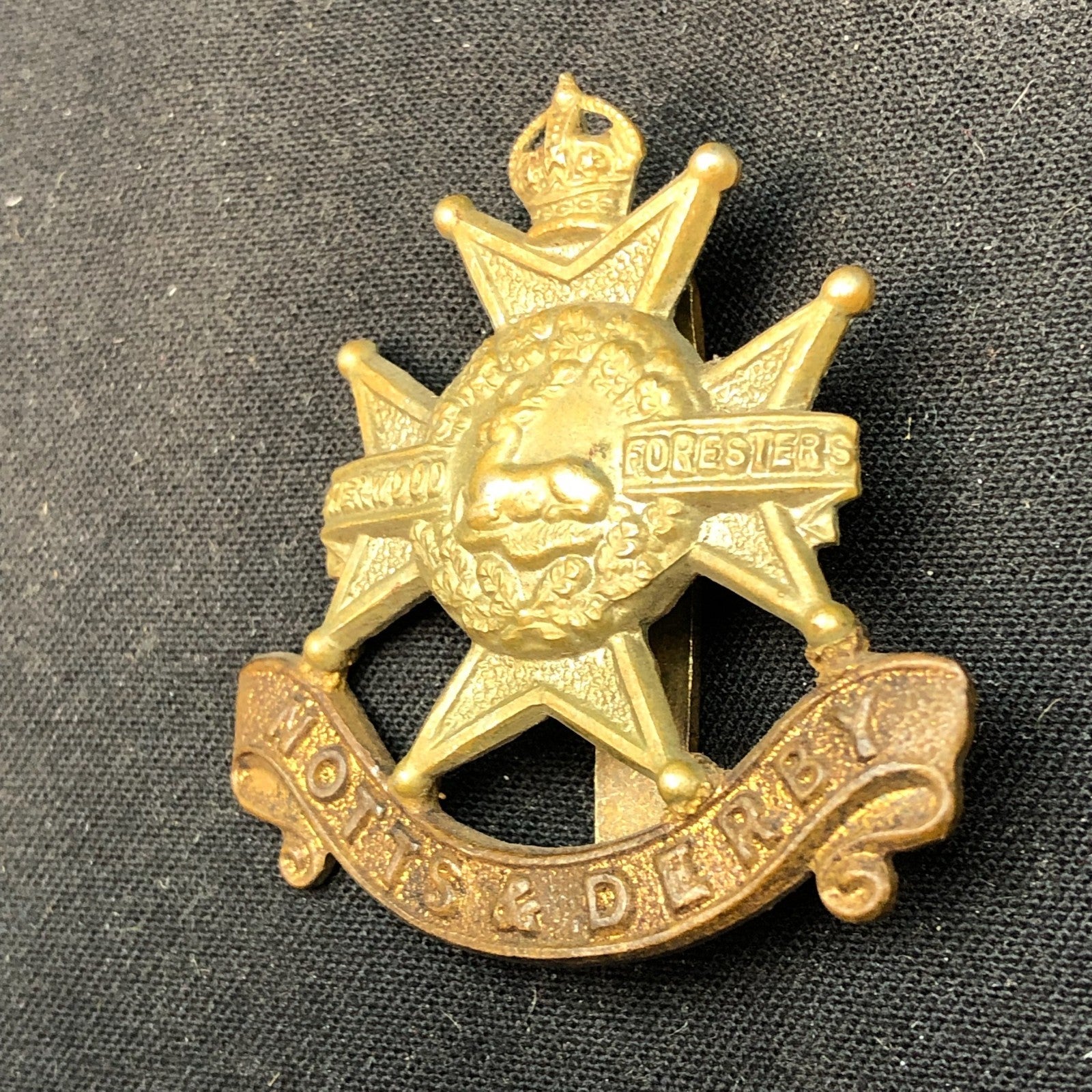 Original WW2 British Army Cap Badge - Sherwood Foresters - The Militaria Shop