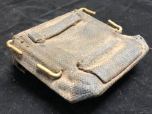 Charger l&#39;image dans la galerie, Original WW2 British Army 37 Pattern Compass Carrying Pouch
