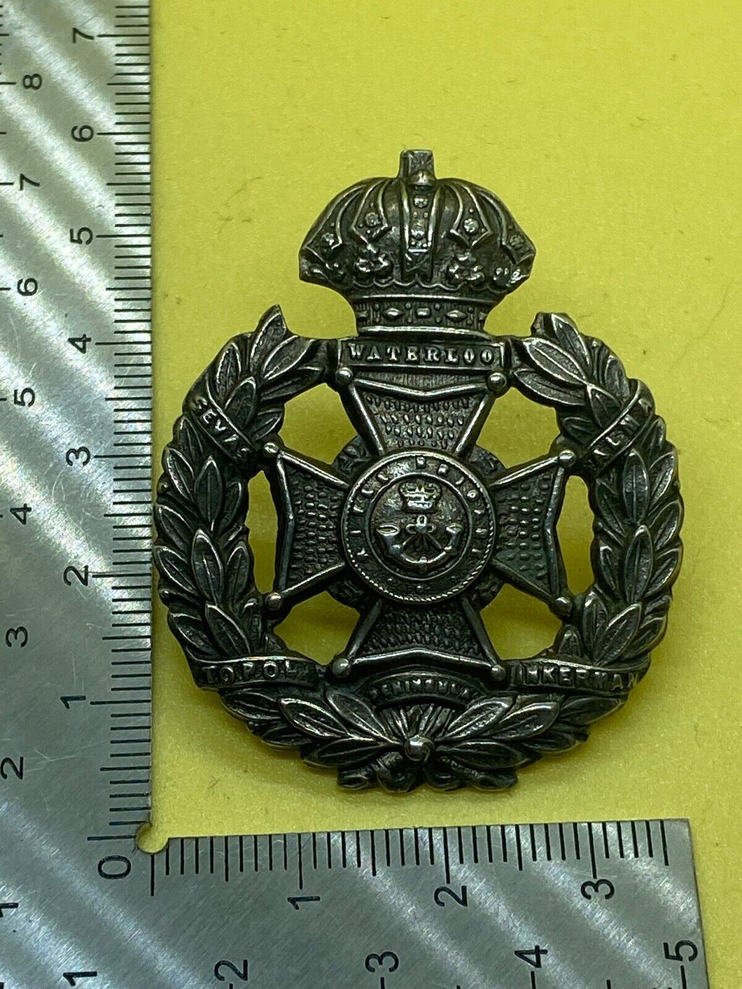 Original WW1 British Army Rifle Brigade Cap Badge