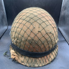 Charger l&#39;image dans la galerie, Genuine Dutch Army M53 Euroclone of US M1 Camouflaged Helmet &amp; Liner Set - The Militaria Shop
