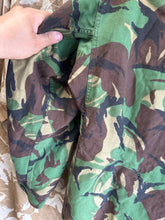 Charger l&#39;image dans la galerie, Genuine British Army 1968 Pattern DPM Combat Smock - Size 2 - 38&quot; Chest
