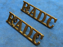 Load image into Gallery viewer, Original WW2 British Army Royal Army Dental Corps RADC Brass Shoulder Title
