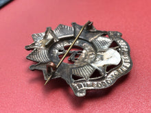 Lade das Bild in den Galerie-Viewer, WW2 British Army Cap Badge Brooch - Bedfordshire &amp; Hertfordshire Regiment
