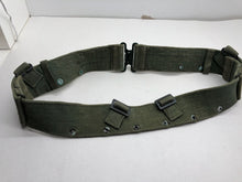 Charger l&#39;image dans la galerie, Original WW2 British Army 44 Pattern Soldiers Belt - Size 36&quot; Waist
