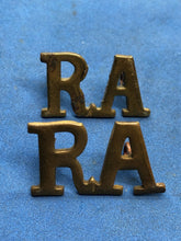 Load image into Gallery viewer, Original WW1 / WW2 British Army Royal Artillery RA Brass Shoulder Titles Pair
