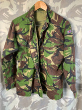 Charger l&#39;image dans la galerie, Genuine British Army DPM Lightweight Combat Jacket - Size 170/88
