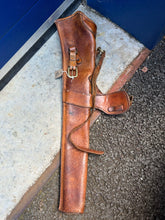 Charger l&#39;image dans la galerie, WW1 British Army Cavalry Lee Enfield Rifle Carrying Boot - Great Used Condition
