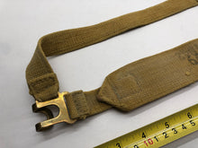 Charger l&#39;image dans la galerie, Original WW2 British Army 37 Pattern Canvass L Strap
