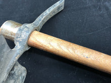 Load image into Gallery viewer, Original WW2 British Army Entrenching Tool &amp; Helve Set - Wartime Dated
