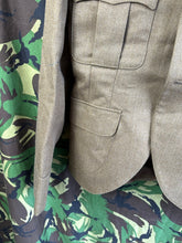 Load image into Gallery viewer, British Army Man&#39;s Scottish Pattern No.2 Dress Uniform FAD Jacket Size 176/96/80

