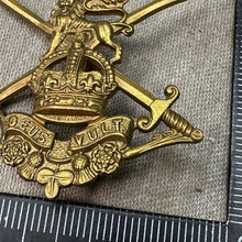 Load image into Gallery viewer, Original WW2 British Army General Service Corps Kings Crown Cap Badge
