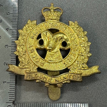 Load image into Gallery viewer, Rocky Mountain Rangers - Kloshe Nanitch - Genuine Canadian Army Cap Badge
