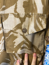 Load image into Gallery viewer, Genuine British Army Desert DPM Camouflafed Tropical Jacket - Size 190/104
