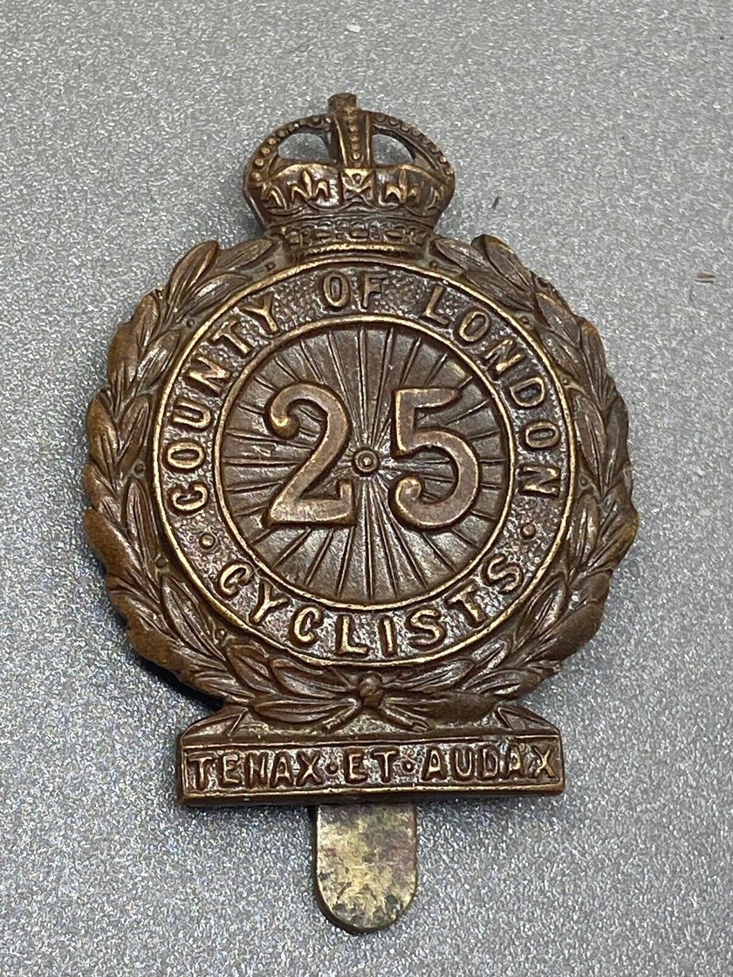 Original British Army WW1 Country of London 25th Cyclist Corps Cap Badge