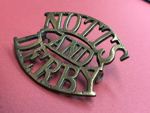 Load image into Gallery viewer, Original WW1 British Army Notts &amp; Derby Shoulder Title Badge
