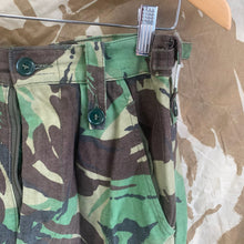 Load image into Gallery viewer, Early Original British Army Jungle DPM Camouflaged Combat Trousers - 76/80/96
