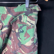 Load image into Gallery viewer, Genuine British Army DPM Camouflaged Early Combat Trousers - 76/80/96
