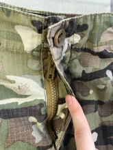 Charger l&#39;image dans la galerie, British Army MTP Camo Trousers Kombat UK 32&quot; Waist
