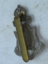 Load image into Gallery viewer, Original British Army WW1 1st Surrey Rifles / 21st County of London Cap Badge
