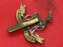 Lade das Bild in den Galerie-Viewer, Original British Army WW1 / WW2 Royal Warwickshire Regiment Cap Badge
