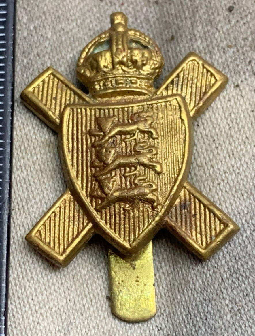 Original WW2 British Army Royal Jersey Light Infantry Cap Badge