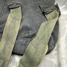 Lade das Bild in den Galerie-Viewer, Original WW2 British Army / RAF 37 Pattern Webbing Small Pack &amp; L Straps Set
