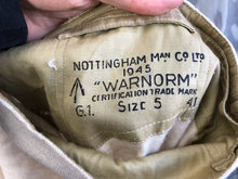 Load image into Gallery viewer, Original WW2 British Army Officers Long Johns / Shorts 1945 Dated 38&quot; Waist
