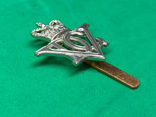 Charger l&#39;image dans la galerie, Genuine British Army 5th Royal Inniskilling Dragoon Guards Cap Badge
