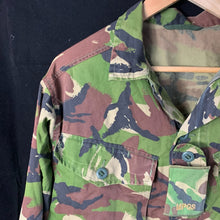 Lade das Bild in den Galerie-Viewer, Originale DPM-Woodland-Jacke im Camouflage-Muster der britischen Armee – 170/96
