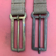 Charger l&#39;image dans la galerie, Original WW2 British Army 37 Pattern Webbing Brace Adaptors Pair
