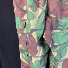 Lade das Bild in den Galerie-Viewer, Genuine British Army DPM Camouflaged Combat Trousers - 72/68/84
