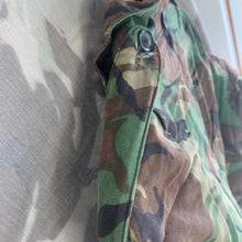 Lade das Bild in den Galerie-Viewer, Originale Kampfjacke im Camouflage-Muster DPM 1968 der britischen Armee – Größe 36&quot; 
