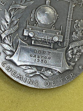 Charger l&#39;image dans la galerie, Original French Honour Medal for railroads in Silver Metal - 1913-1939 Named
