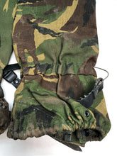 Charger l&#39;image dans la galerie, Genuine British Army Surplus DPM Camouflaged Gaiters - Size Long
