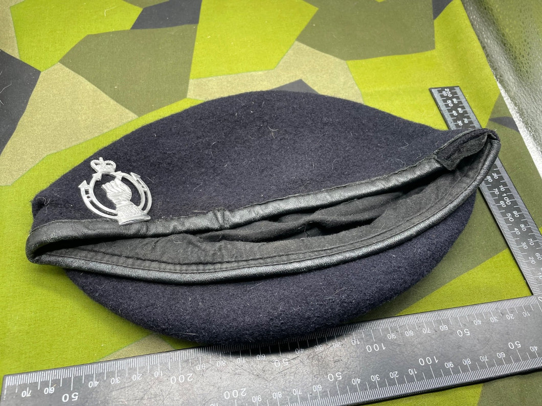Original British Army - Royal Armoured Corps Beret with Badge - Size 59cm - The Militaria Shop